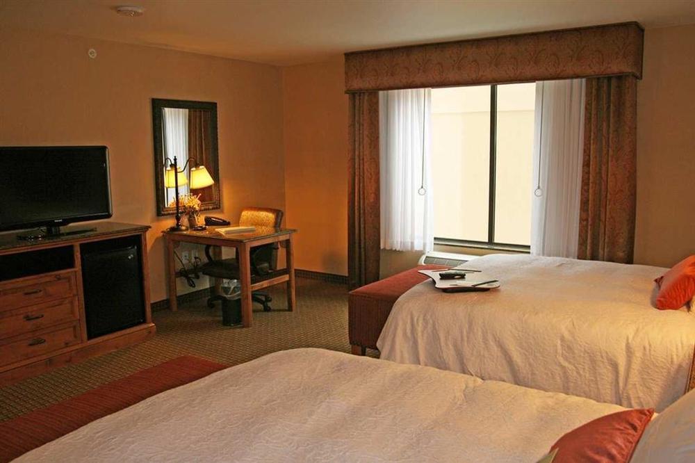 Hampton Inn & Suites Баффало Номер фото