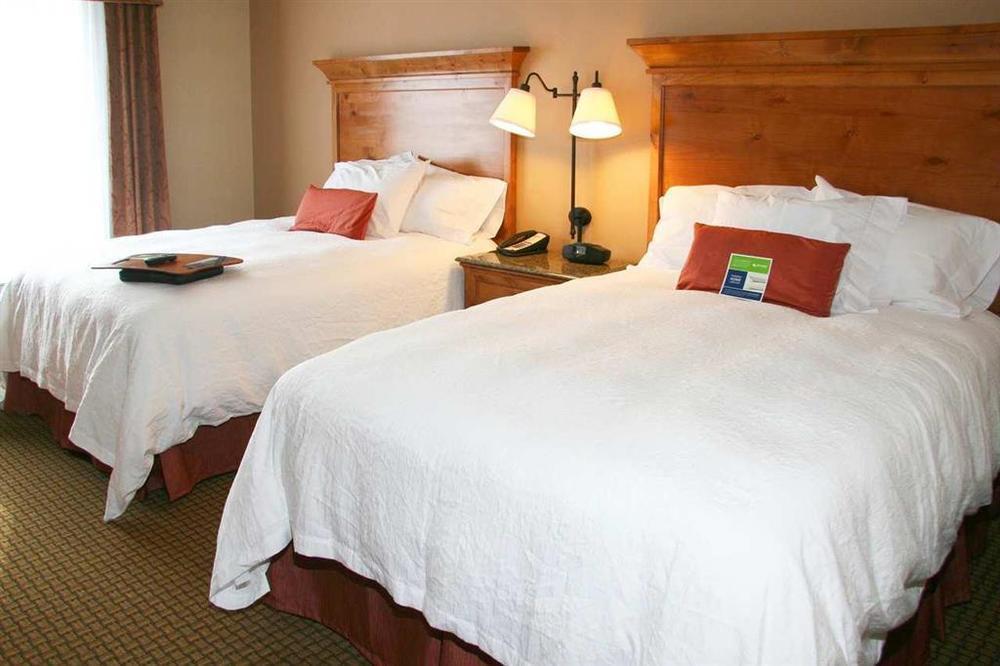 Hampton Inn & Suites Баффало Номер фото