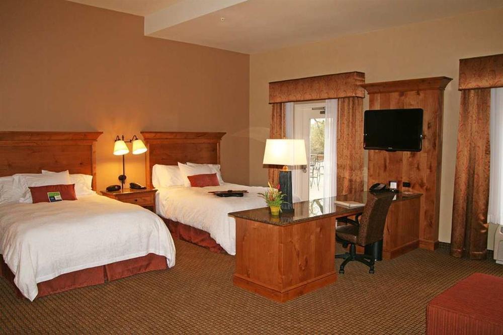 Hampton Inn & Suites Баффало Номер фото